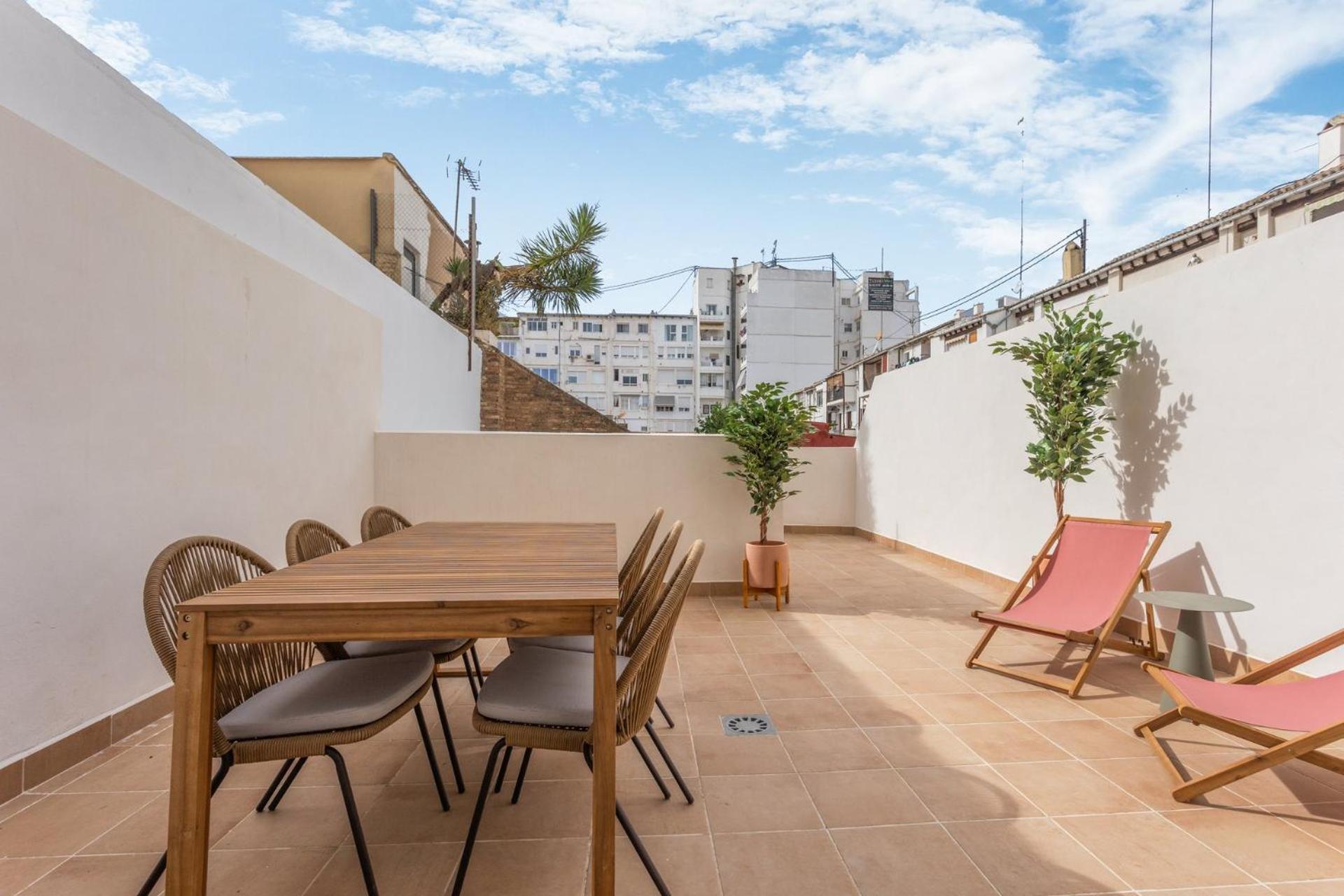 Limehome Valencia Calle De Cadiz מראה חיצוני תמונה