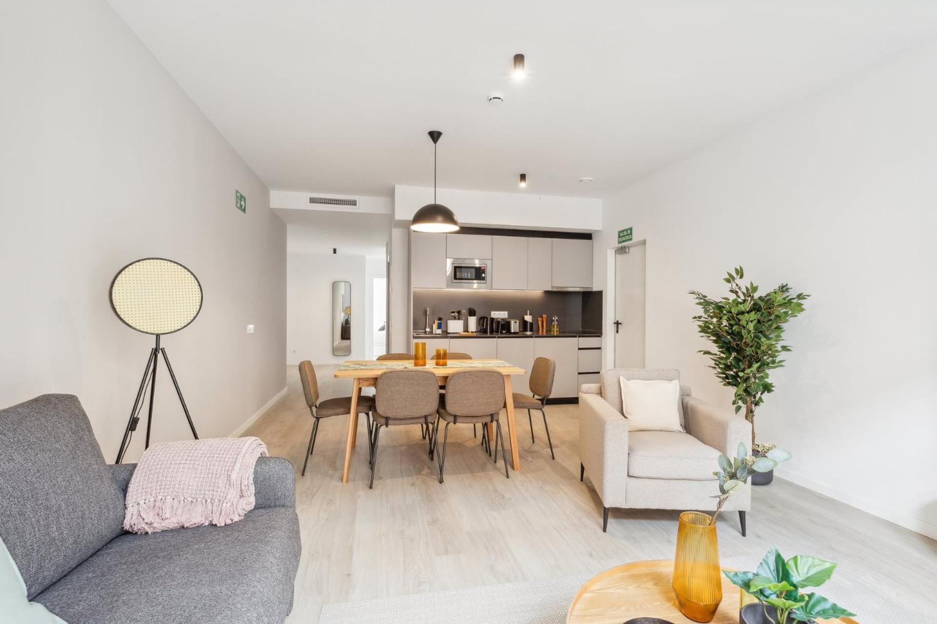Limehome Valencia Calle De Cadiz מראה חיצוני תמונה