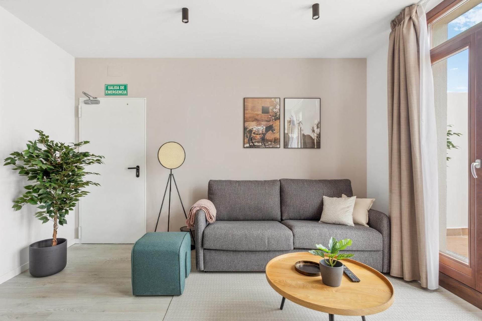 Limehome Valencia Calle De Cadiz מראה חיצוני תמונה