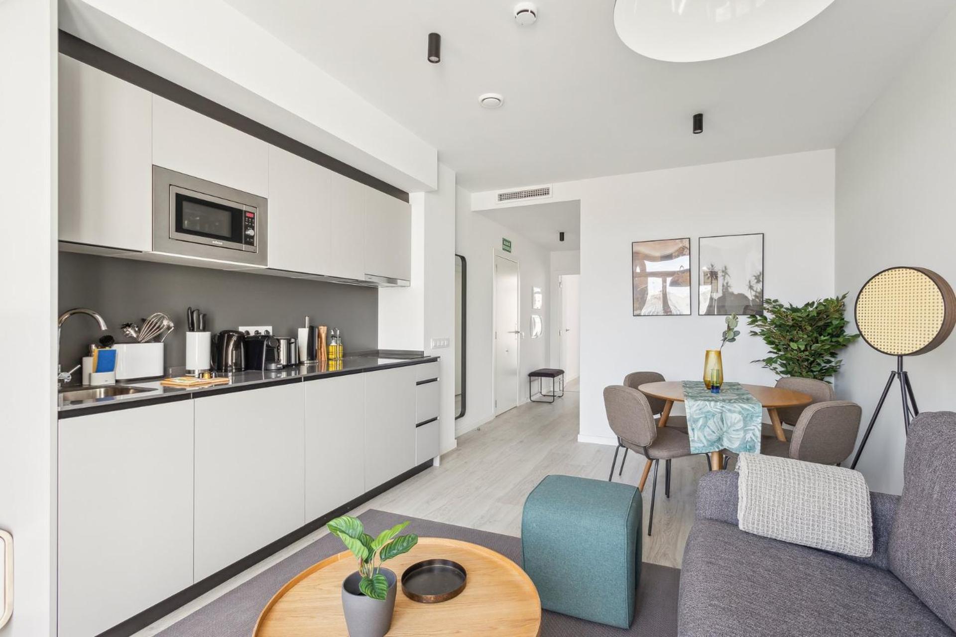 Limehome Valencia Calle De Cadiz מראה חיצוני תמונה