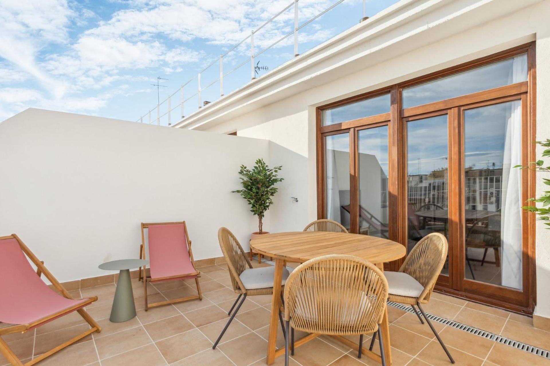 Limehome Valencia Calle De Cadiz מראה חיצוני תמונה